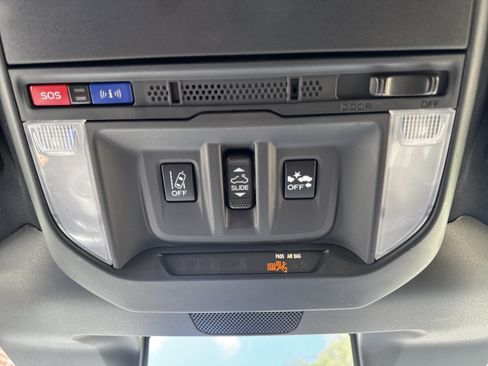 Certified 2022 Subaru Forester Wilderness AWD/4WD image 24