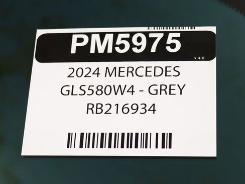 Used 2024 Mercedes-Benz GLS 580 4MATIC image 37