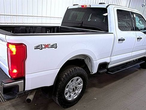 Used 2024 Ford F350 XLT AWD/4WD image 8