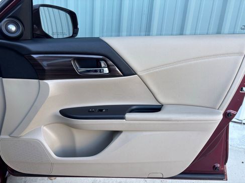 Used 2016 Honda Accord EX-L image 34