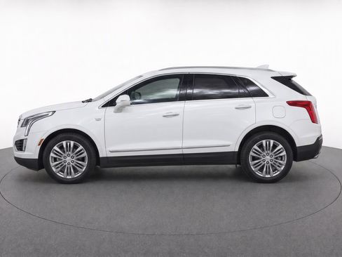 Used 2017 Cadillac XT5 Premium Luxury w/ LPO, Wheel Lock Package AWD/4WD image 6
