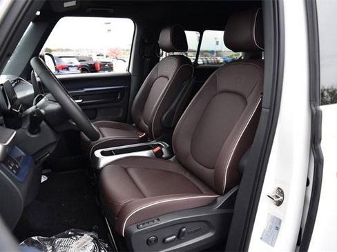 New 2025 Volkswagen ID. Buzz Pro S image 19