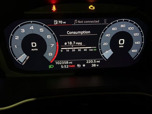 Used 2020 Audi Q3 2.0T Premium image 14