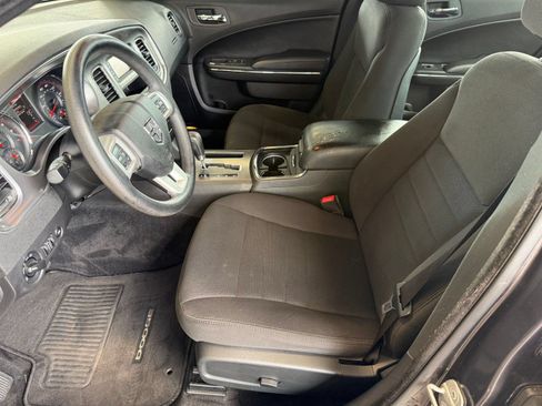 Used 2013 Dodge Charger SE w/ Sport Appearance Group RWD image 5