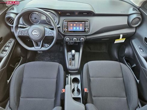 New 2025 Nissan Kicks Play S image 19