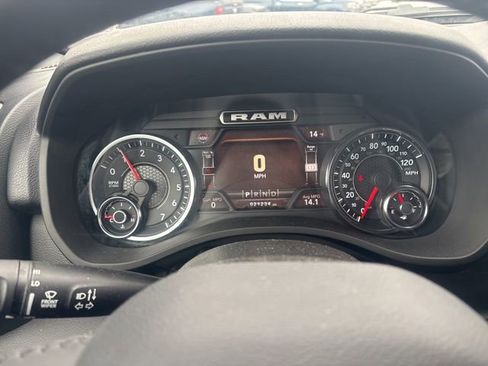Used 2023 RAM 1500 Big Horn image 15