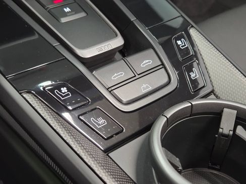 Certified 2022 Porsche 911 Cabriolet image 24