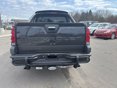 Used 2004 Chevrolet Avalanche Z71 w/ Sun And Sound Package image 8