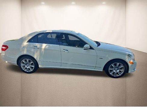 Used 2012 Mercedes-Benz E 350 BlueTEC Sedan image 3