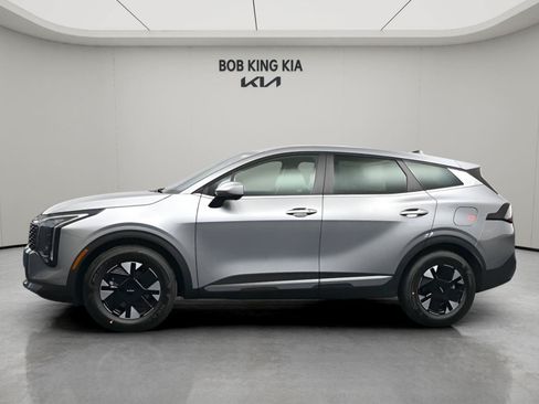 New 2026 Kia Sportage LX FWD image 3