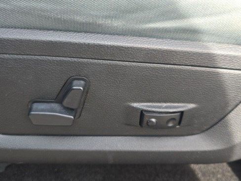 Used 2018 RAM 1500 Big Horn image 13