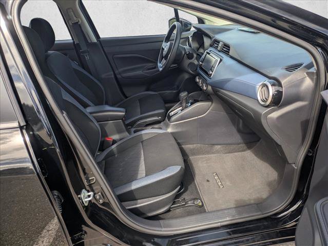 Used 2025 Nissan Versa SV FWD image 18