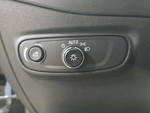 Used 2024 Chevrolet Equinox LT w/ LPO, Floor Liner Package AWD/4WD image 28