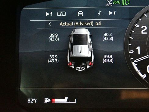 Used 2022 Land Rover Defender 110 X-Dynamic SE AWD/4WD image 50