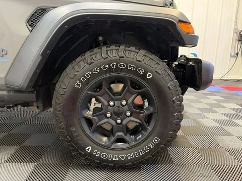 Used 2023 Jeep Wrangler Unlimited w/ Cold Weather Group AWD/4WD image 26