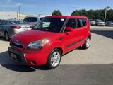 Used 2011 Kia Soul + image 3