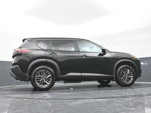 Used 2023 Nissan Rogue S AWD/4WD image 40