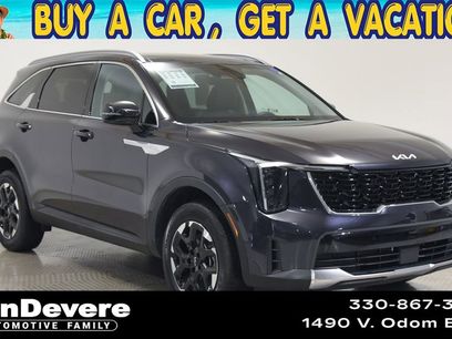 Used 2025 Kia Sorento S w/ Panoramic Sunroof Package