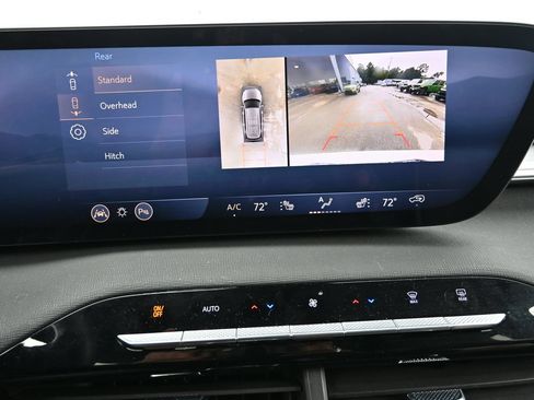 Used 2026 Buick Enclave Preferred FWD image 22