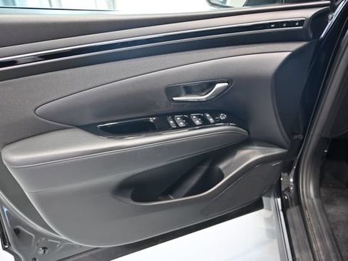 Used 2022 Hyundai Tucson Limited AWD/4WD image 26