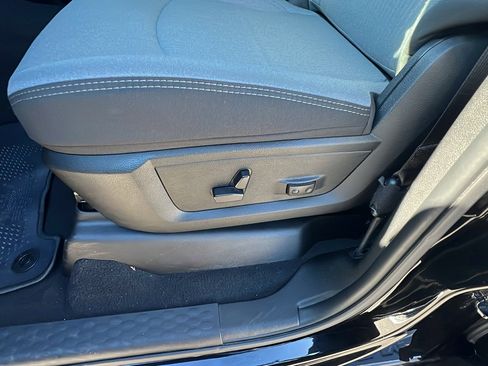 Used 2024 RAM 2500 Big Horn w/ Bed Utility Group image 16