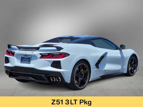 Used 2023 Chevrolet Corvette Stingray Premium Conv w/ Z51 Performance Package RWD image 8