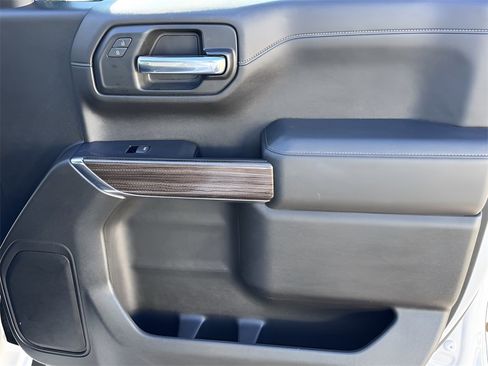 Used 2019 Chevrolet Silverado 1500 LT w/ All-Star Edition image 26