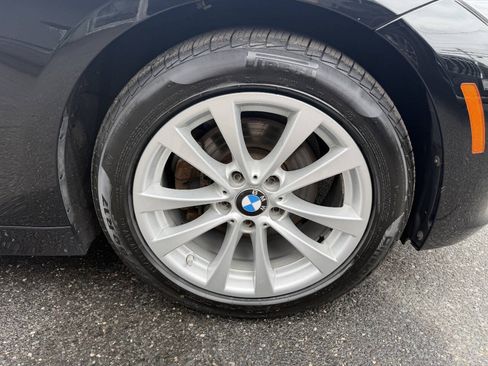 Used 2018 BMW 320i xDrive Sedan w/ Convenience Package AWD/4WD image 13