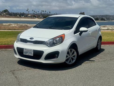 Used 2013 Kia Rio EX w/ Convenience Pkg FWD image 7