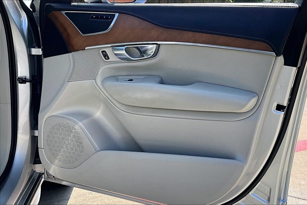 Used 2018 Volvo XC90 T6 Inscription w/ Convenience Package AWD/4WD image 25