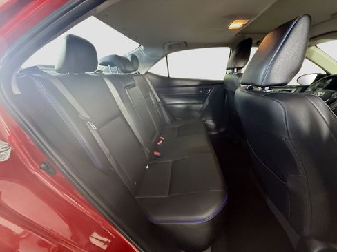 Used 2017 Toyota Corolla XSE image 27