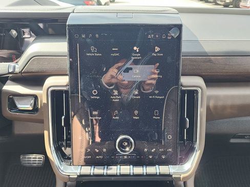 New 2026 GMC Yukon XL Denali Ultimate AWD/4WD image 32