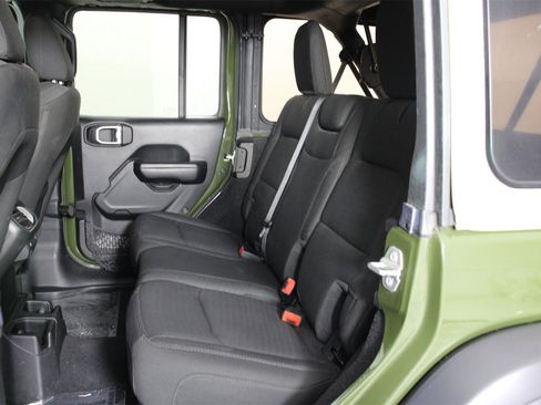 Used 2021 Jeep Wrangler Unlimited Sport image 30