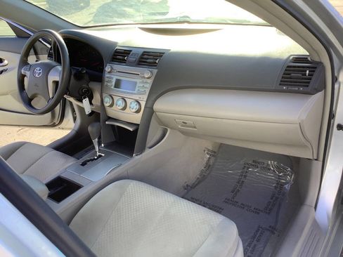 Used 2007 Toyota Camry LE image 29
