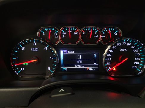 Used 2018 Chevrolet Silverado 1500 LT w/ All Star Edition AWD/4WD image 23