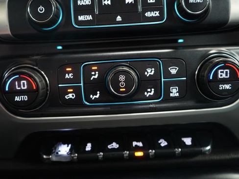 Used 2018 GMC Sierra 2500 SLT w/ Duramax Plus Package AWD/4WD image 32