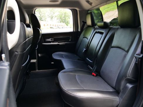 Used 2015 RAM 2500 Laramie AWD/4WD image 23