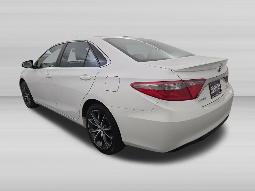 Used 2016 Toyota Camry SE FWD image 6