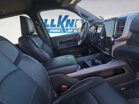 Used 2024 RAM 3500 Laramie w/ Night Edition image 15