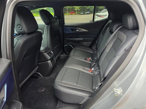 New 2026 Chevrolet Equinox EV LT AWD/4WD image 15