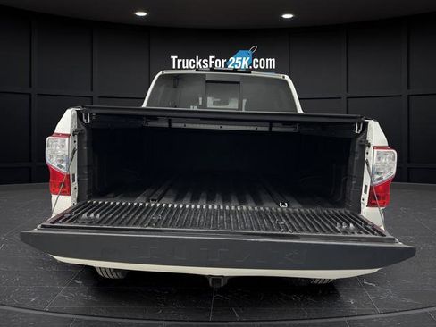 Used 2017 Nissan Titan Platinum Reserve AWD/4WD image 15