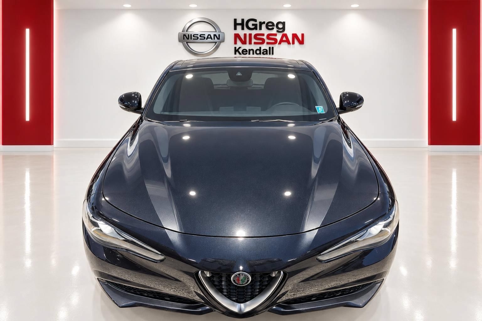 Used 2022 Alfa Romeo Giulia Ti RWD image 5