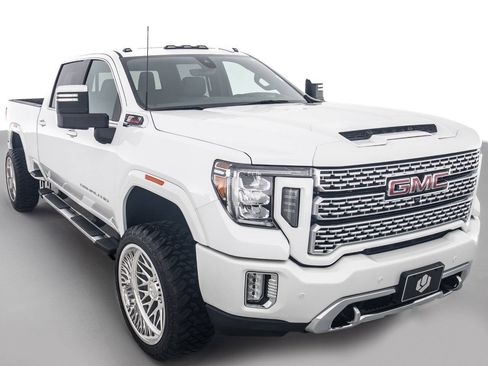 Used 2020 GMC Sierra 2500 Denali w/ Denali Ultimate Package AWD/4WD image 1