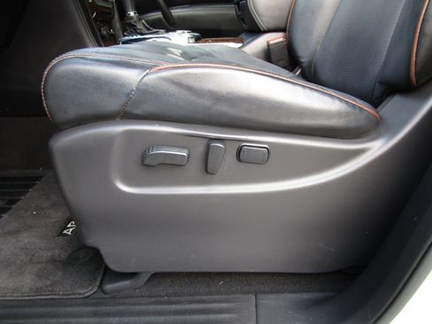 Used 2019 Nissan Armada Platinum w/ Captain's Chairs Package image 21