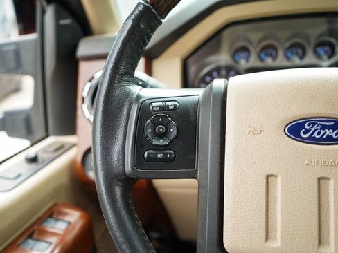 Used 2016 Ford F250 King Ranch w/ FX4 Off-Road Package AWD/4WD image 30