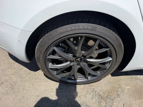 Used 2022 Tesla Model 3 Long Range AWD/4WD image 26