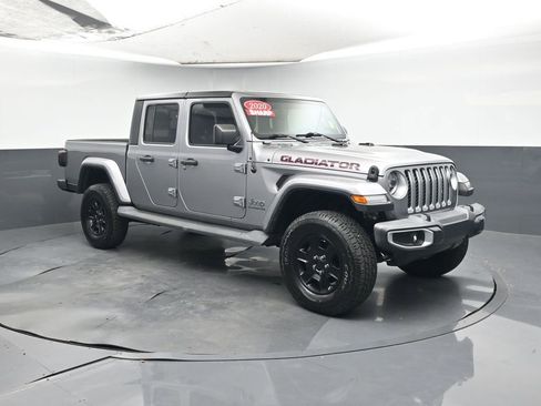 Used 2020 Jeep Gladiator Overland image 7