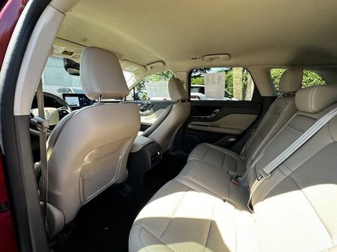 Certified 2023 Lincoln Corsair AWD w/ Equipment Group 101A image 18