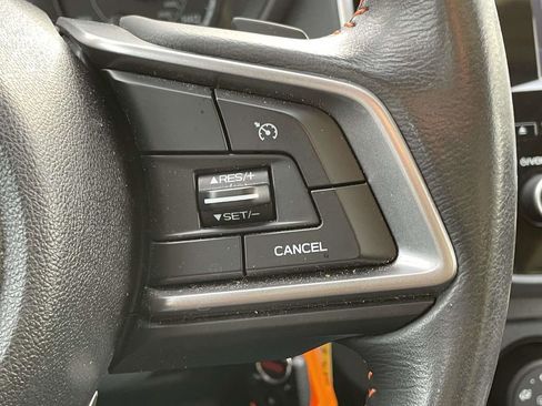 Used 2019 Subaru Crosstrek 2.0i Premium w/ Moonroof Package image 11