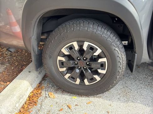 Used 2024 Nissan Frontier Pro-X w/ Pro Convenience Package RWD image 8
